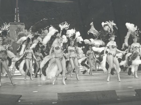 Show Lido de Paris